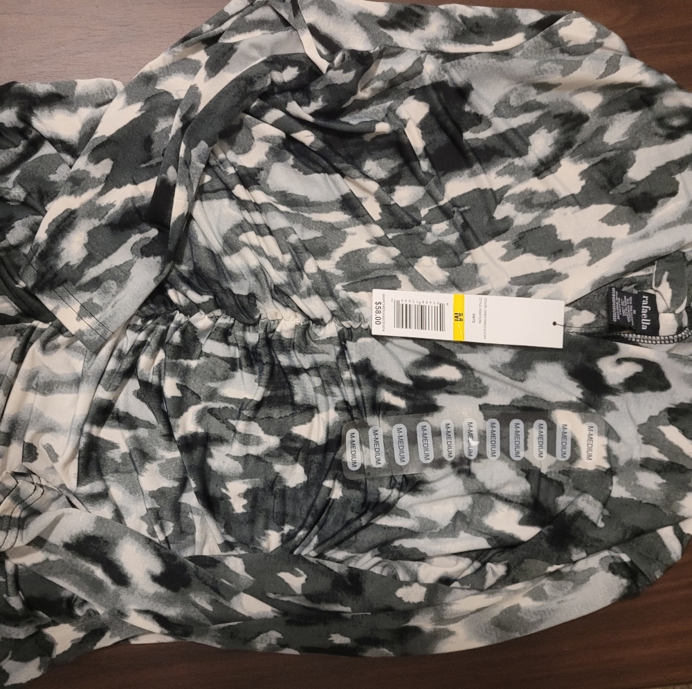 Black and white ruched quarter sleeve blouse Raefella